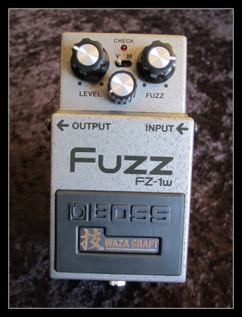 BOSS Fuzz (FZ-1w)